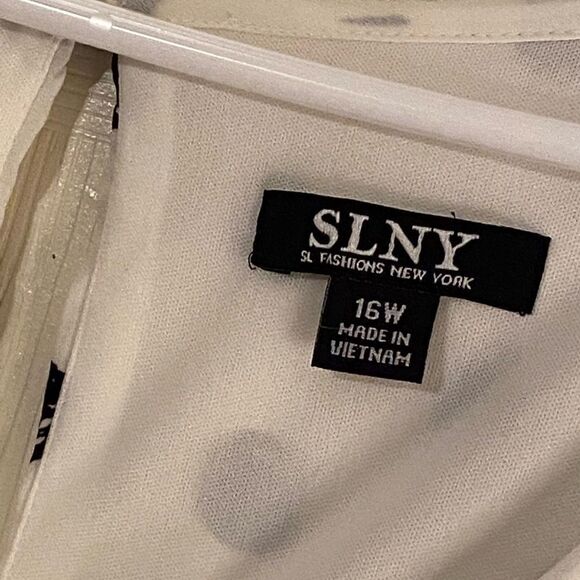 SLNY FASHIONS Black and White Dot DRESS - Picture 5 of 6